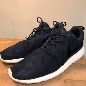 Men’s Nike Roche
